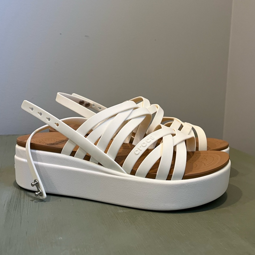 Crocs brooklyn low wedge